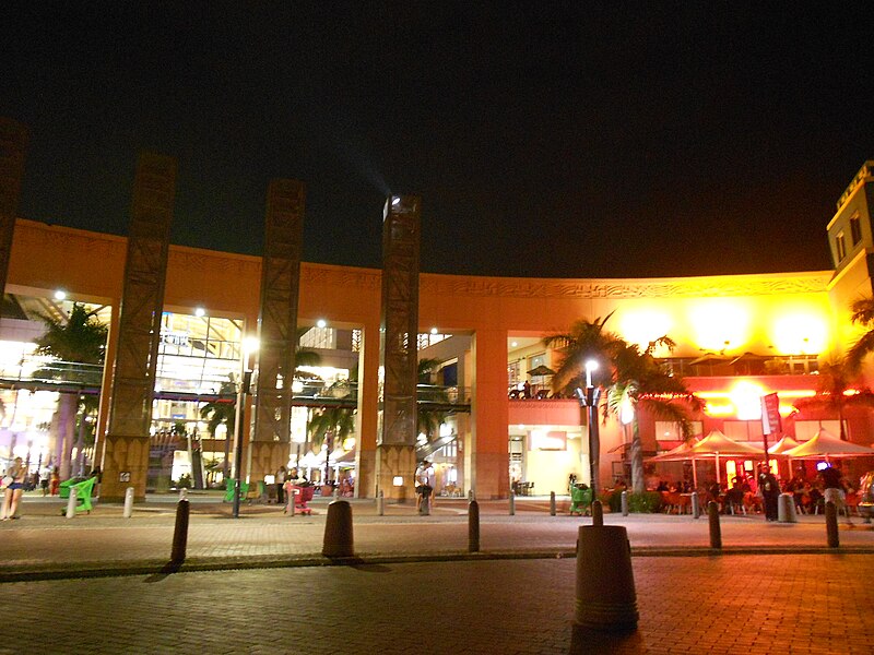 Gateway Theatre of Shopping